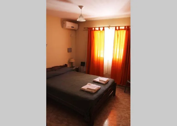 Departamento Muy Amplio Y Comodo. Impecable! Pb