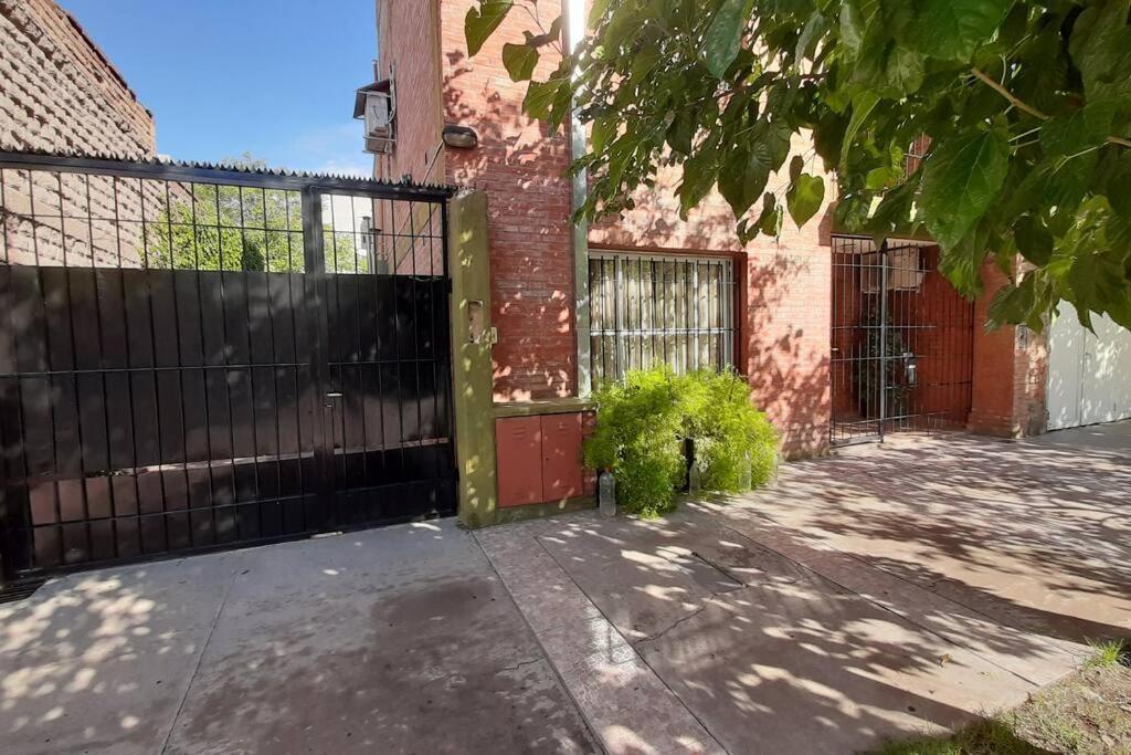 Holiday home Departamento Muy Amplio Y Comodo. Impecable! Pb *