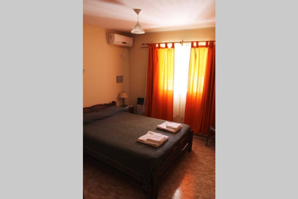 Departamento Muy Amplio Y Comodo. Impecable! Pb Holiday home